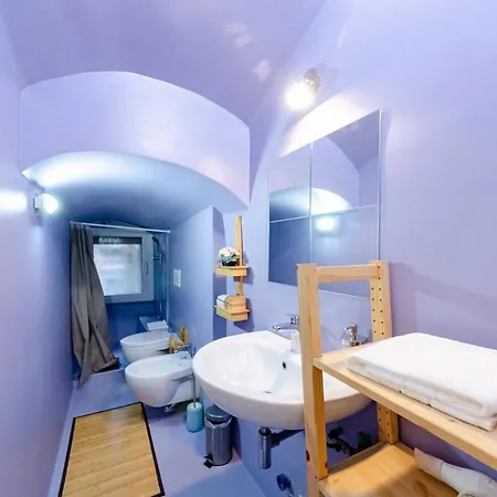 Joivy Cosy Flat In The Centre جنوة